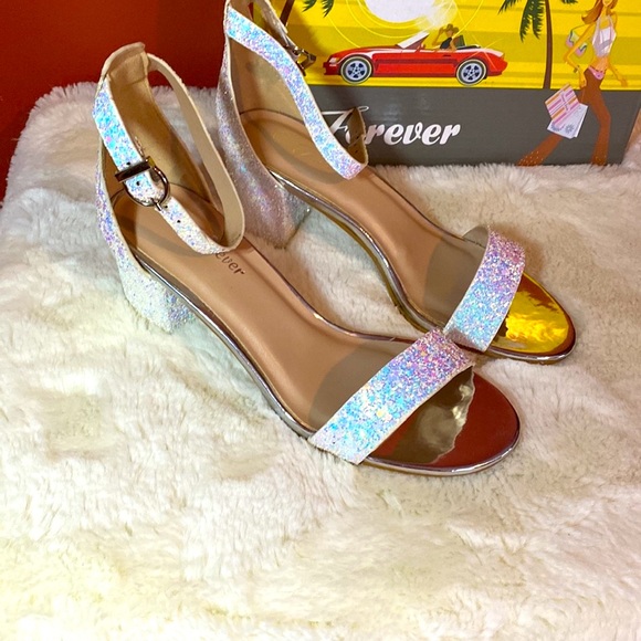 Shoes - Iridescent glittery sandals